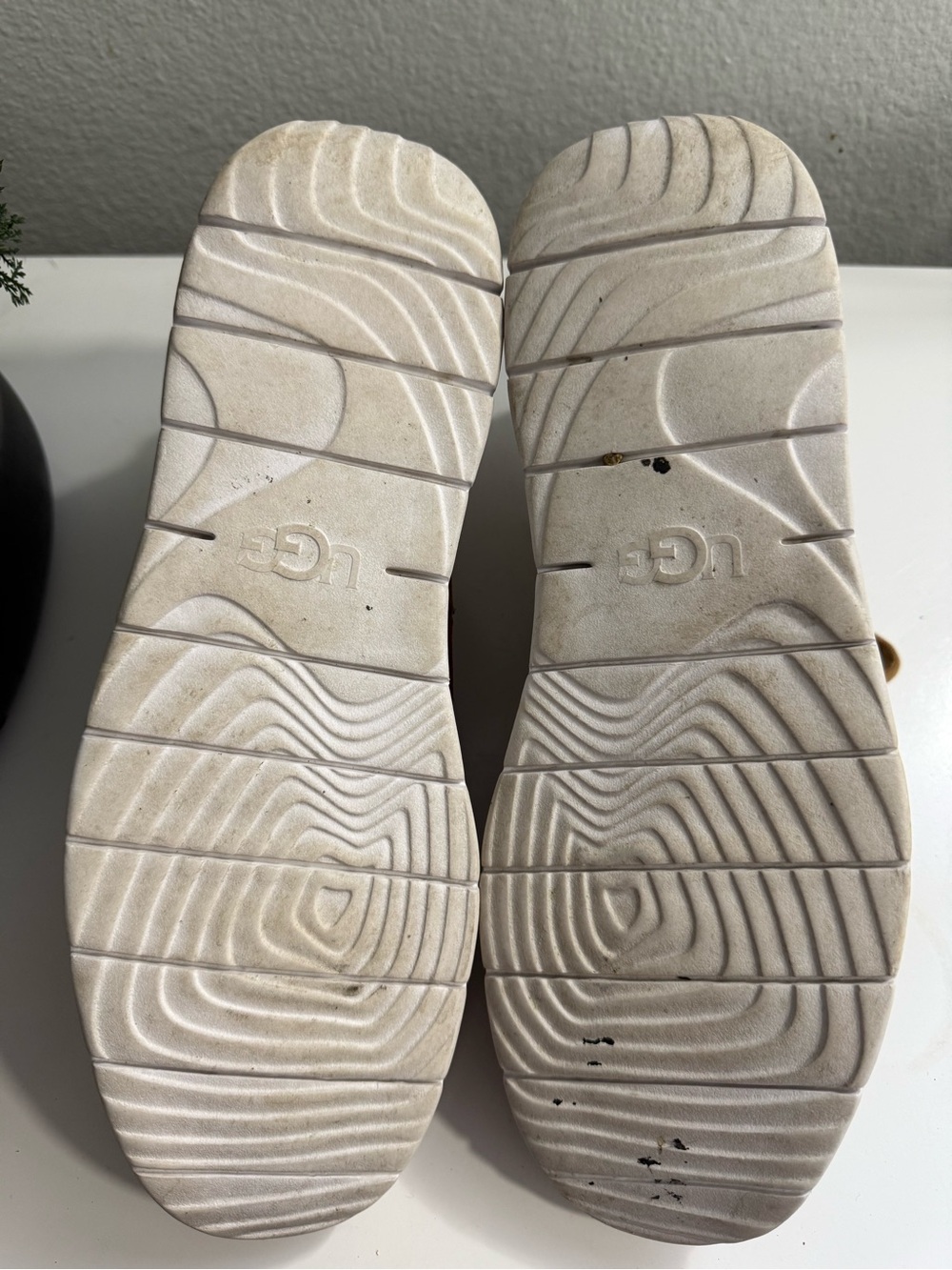 UGG Freamon waterproof Men size 10 Chukka Boots in Tan with White Sole - Picture 7 of 9